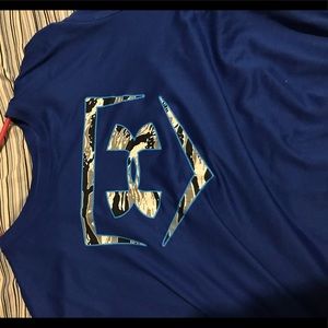 Under Armour XL Baseball Tee